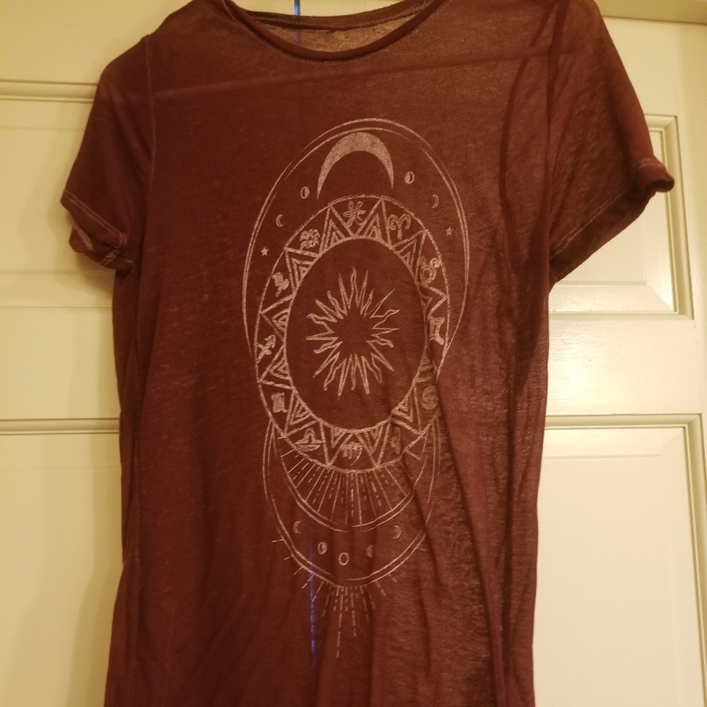 LOL Vintage Burgundy Burnout Graphic TShirt XS